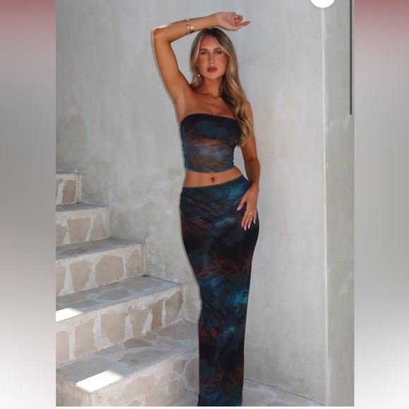 OUTCAST KARA TOP & SKIRT MOODY LEOPARD Elegant Blue and Black Women's Skirt - Picture 1 of 16